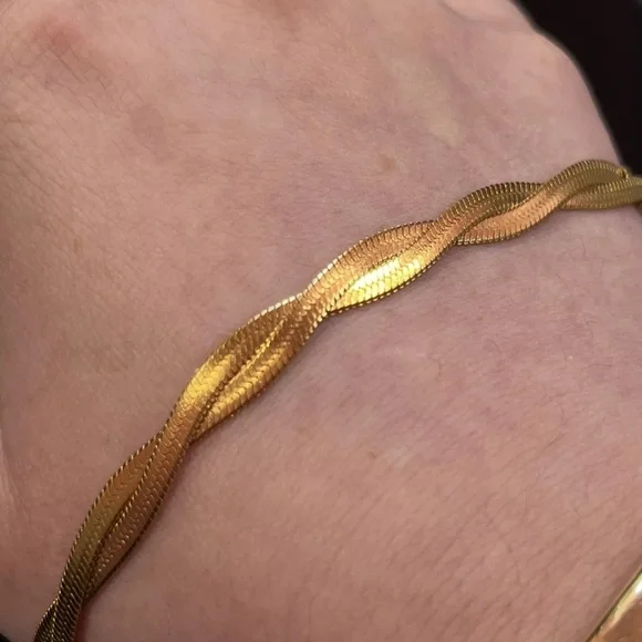 Gold plated herringbone chain - Picture 5 of 9